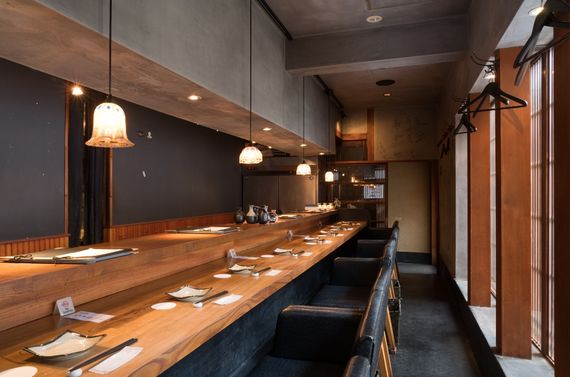 下京区の閑静な路地にある和食店は飲食店の経験のある者を募集しています